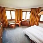 克尔克海莫霍夫高级酒店 4* 巴德小基希海姆