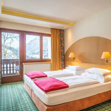 Hotel Der Kirchheimerhof 4*