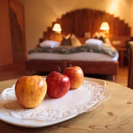 فندق Der Kirchheimerhof 4*