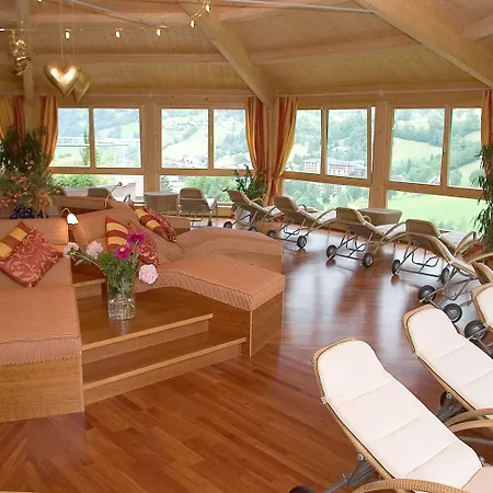 فندق Der Kirchheimerhof 4*